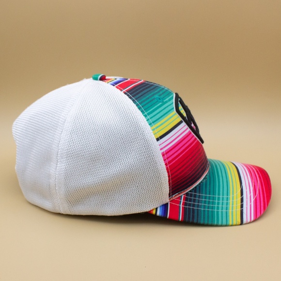 Ariat Serape Striped Mesh Snap Back Baseball Cap Women's Size OSFM - Picture 3 of 7